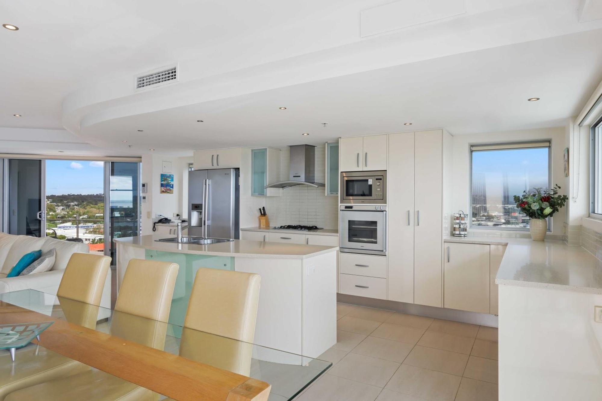 Aqua Vista Resort Maroochydore Ruang foto