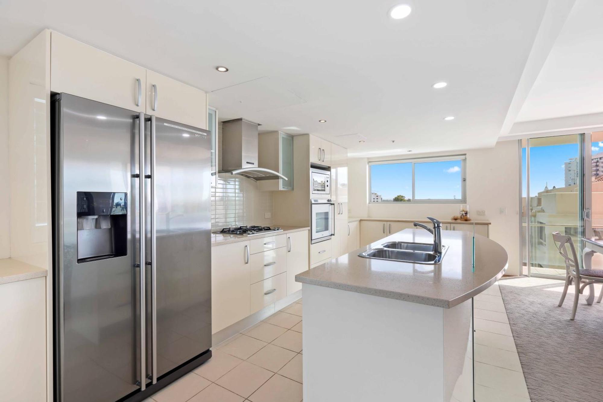 Aqua Vista Resort Maroochydore Ruang foto