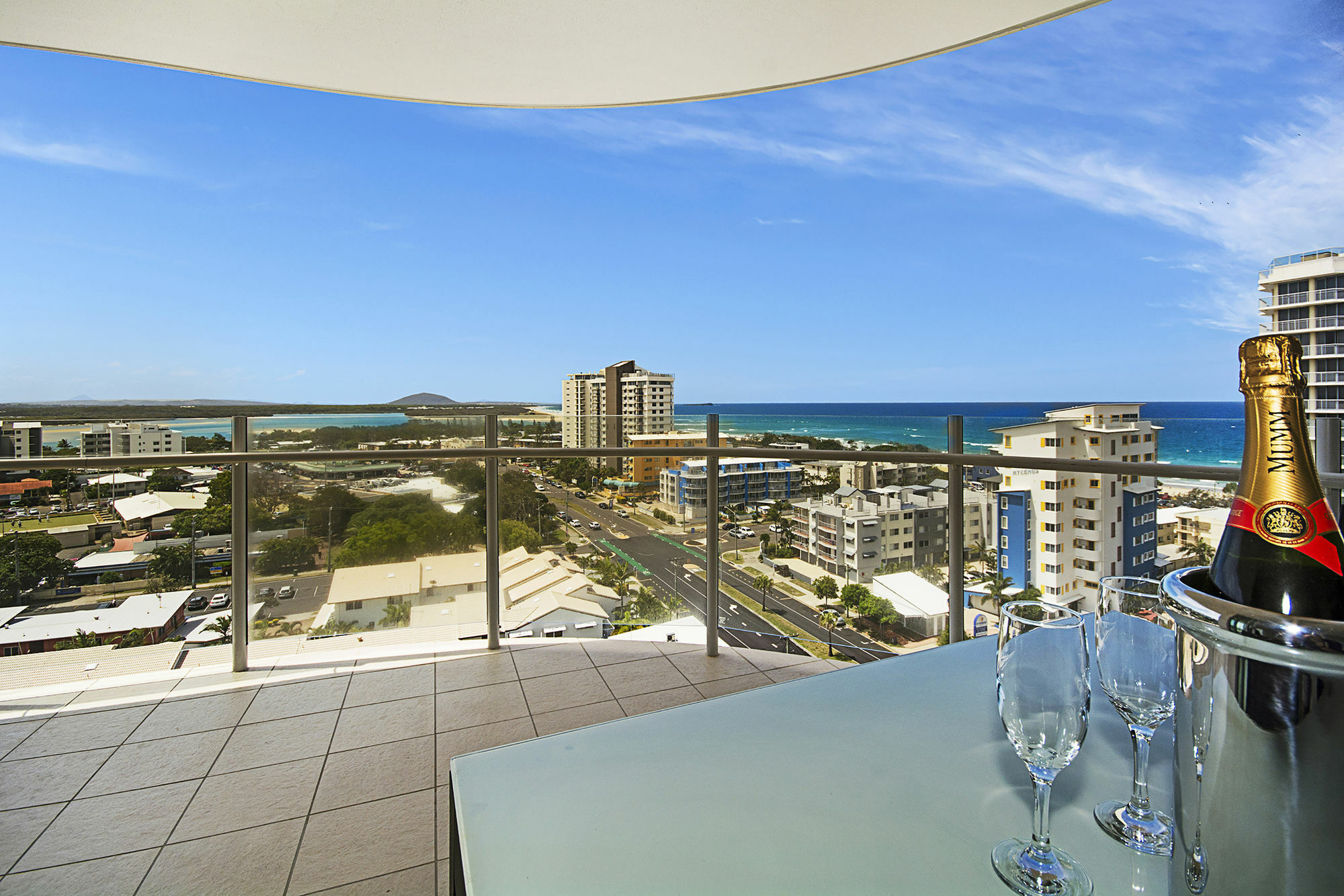 Aqua Vista Resort Maroochydore Bagian luar foto